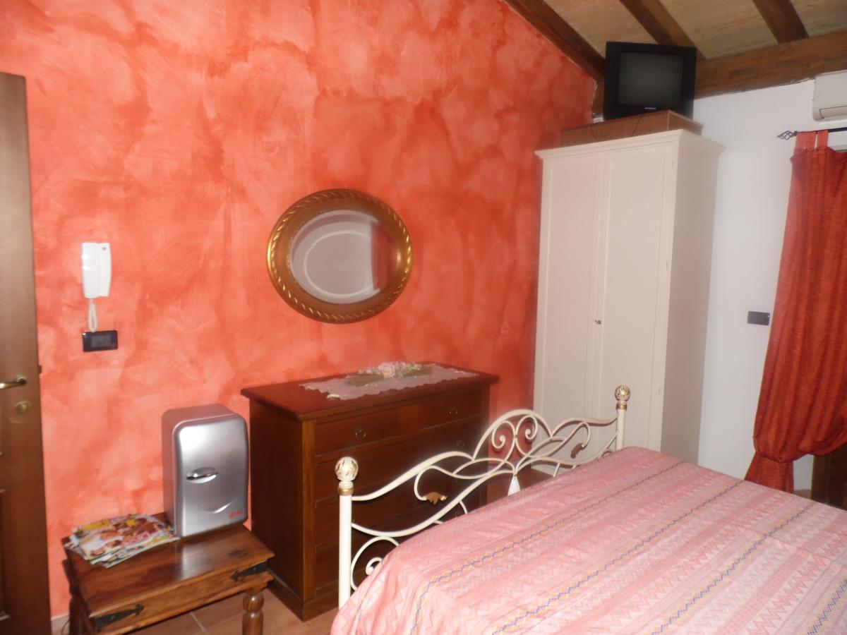 Profumi Di Ginestre Bed & Breakfast Passopisciaro Phòng bức ảnh